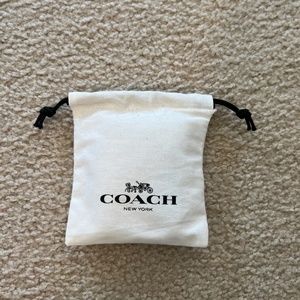 New With Bag Coach Open Circle Necklace & Tea Rose Stud Earrings Set